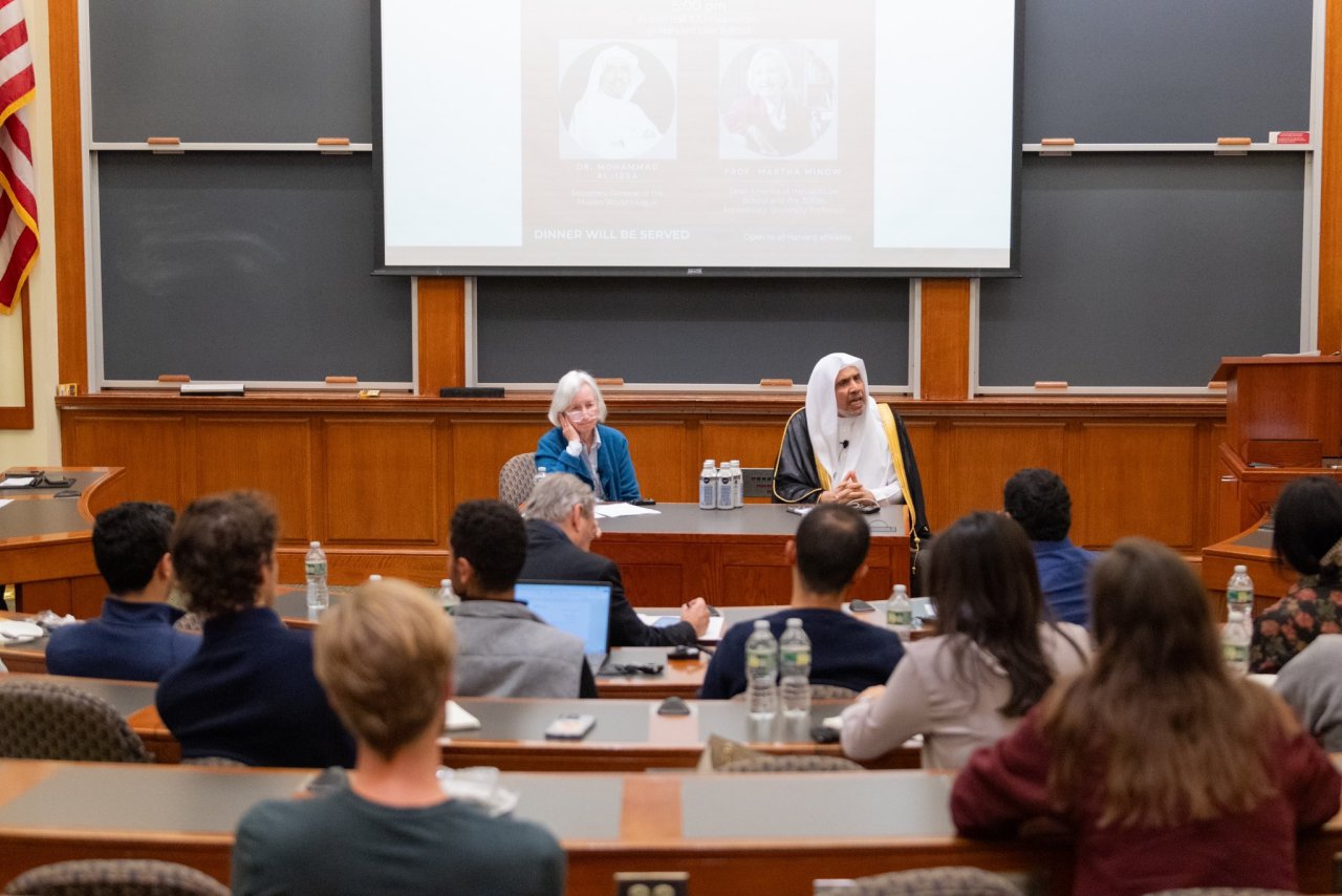 At the invitation of Harvard Law School, and in the presence of several faculty members, policymakers, and students, His Excellency Sheikh Dr.  Mohammed Al-issa.