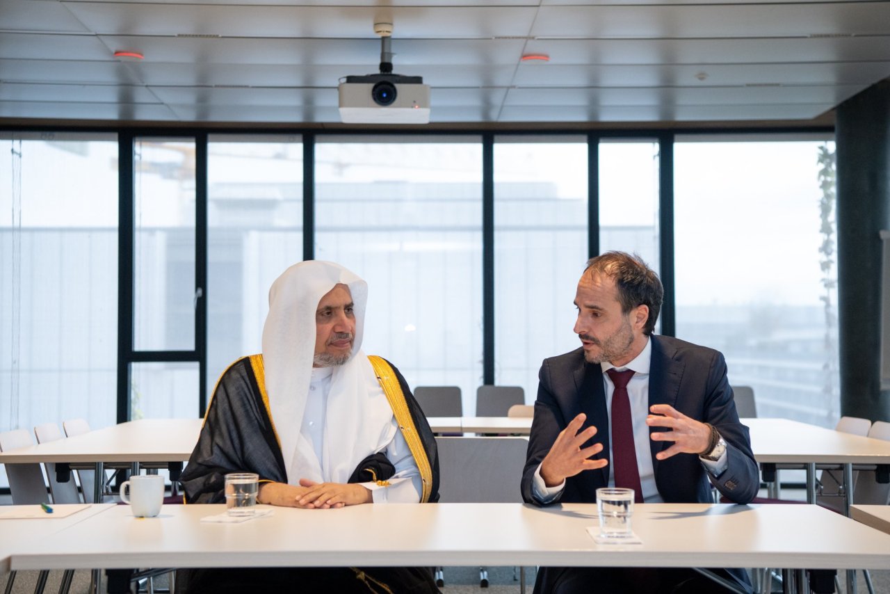 During his visit in response to the invitation of "global think tanks" and "international organizations":