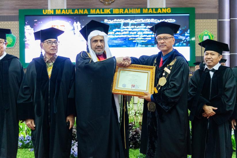Le Président indonésien, le Président de l’Assemblée de la « Choura » et le maire de Jakarta ont félicité Mohammad Alissa pour avoir reçu un doctorat d’honneur de l’université « Maulana Malik