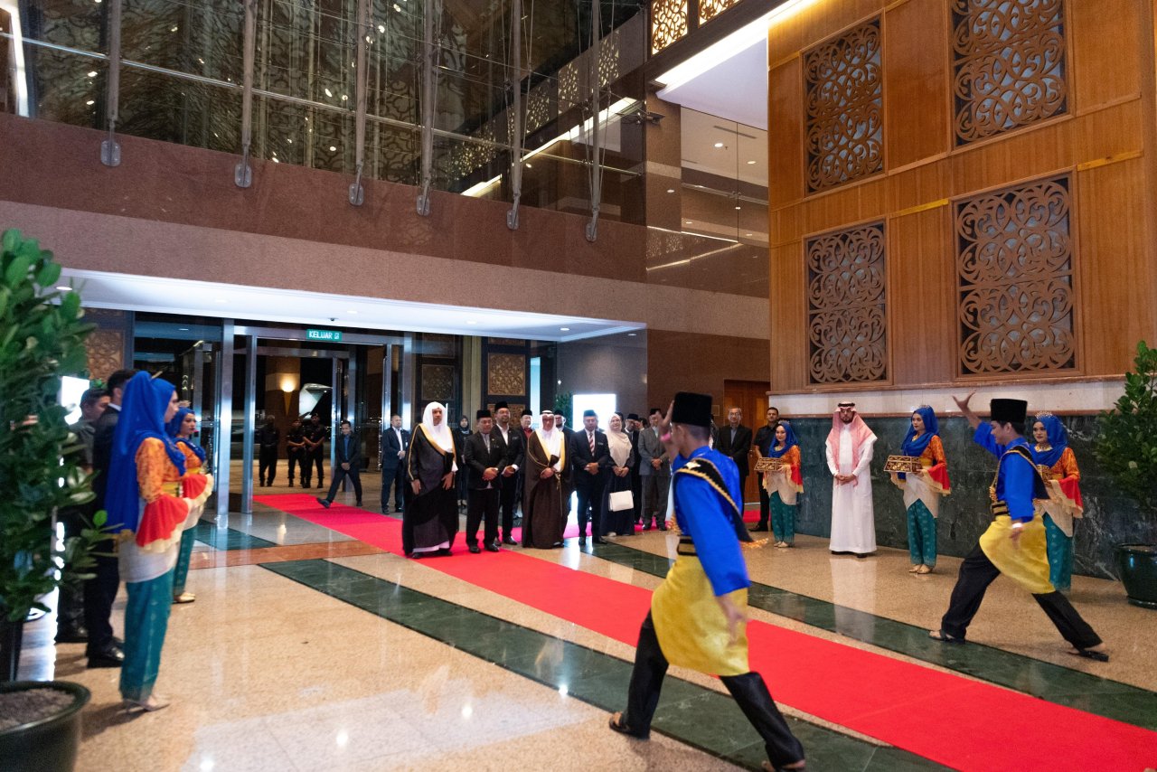 His Excellency Sheikh Dr. Mohammed Al-Issa, Secretary-General of the MWL, has arrived in the capital, Kuala Lumpur