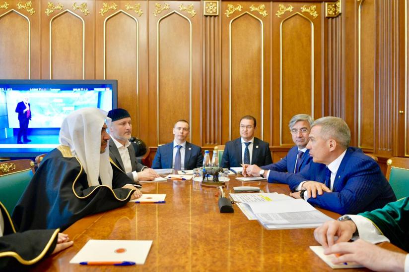Durant sa rencontre avec D. Mohammad Alissa, le Pdt de la République du Tatarstan loue les efforts mondiaux de la Ligue Islamique Mondiale pour promouvoir l’harmonie religieuse, ethnique