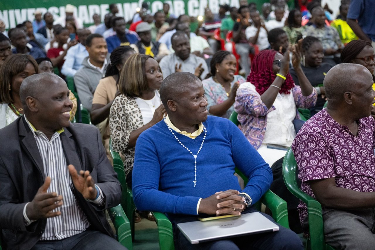 Le Secrétaire général, Président de l’Organisation des savants musulmans, cheikh Mohammed Alissa a donné une conférence à l’Université de Guinée-Bissau sur les valeurs de l’Islam