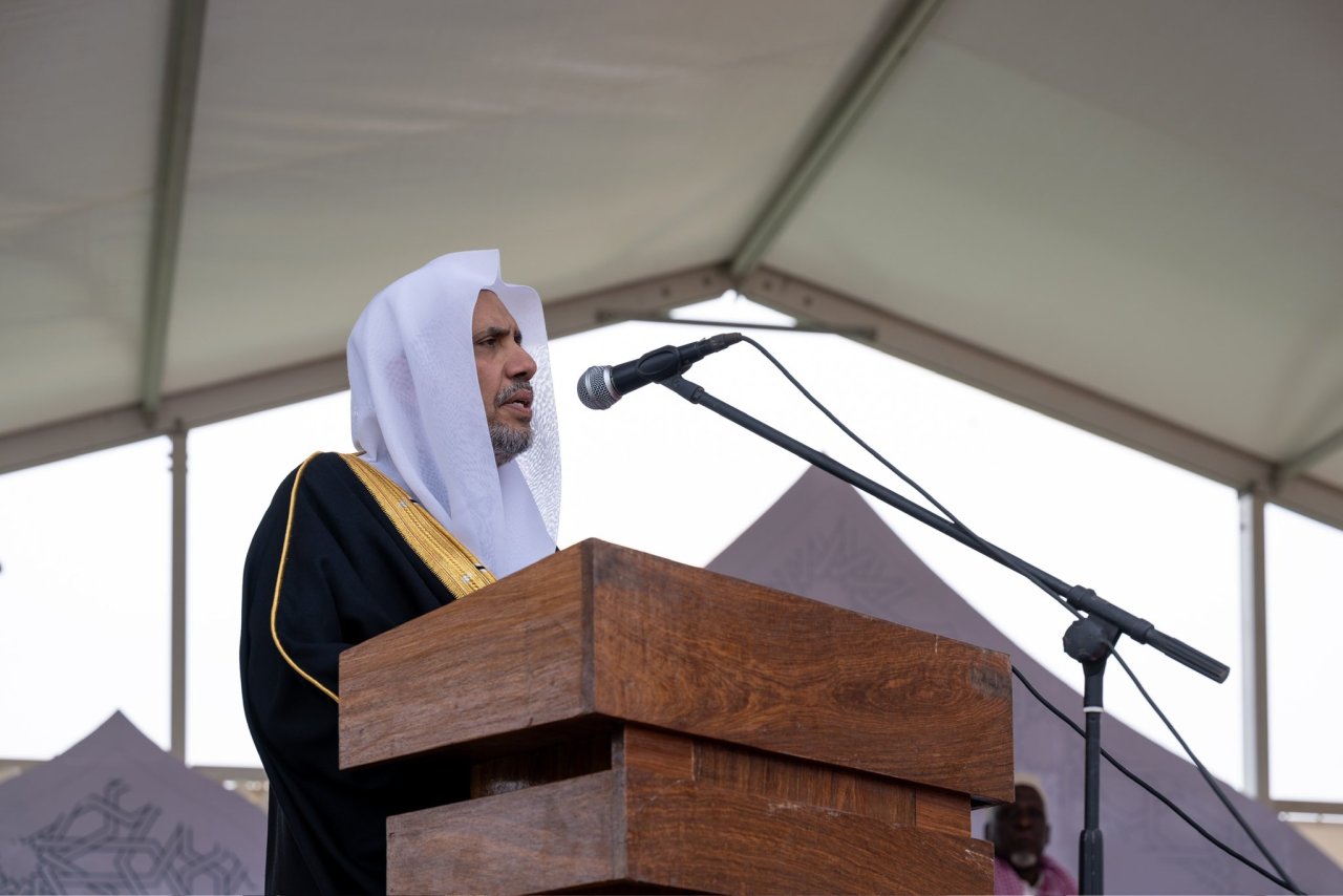 لقطاتٌ من انطلاقة مسابقة رابطة العالم الإسلامي لحفظ القرآن الكريم على مستوى الغرب الأفريقي، في ملعب لينو كوريا، بعاصمة جمهورية "غينيا بيساو"