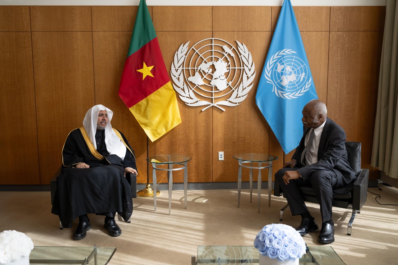 Excellency Sheikh Dr. Mohammed Al-Iissa, arrived today at the United Nations Headquarters in New York, where he delivered the keynote address on behalf of the Muslim peoples