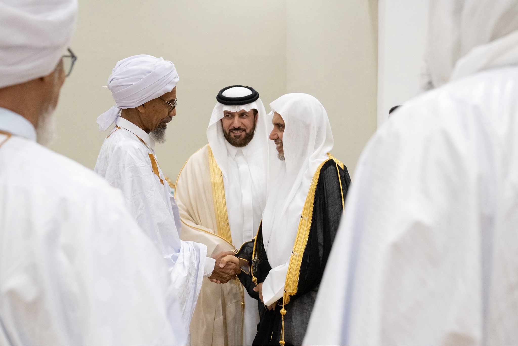 معالي الأمين العام، رئيس هيئة علماء المسلمين، المشرف العام على متاحف السيرة النبوية، فضيلة الشيخ د.محمد العيسى، يصِل إلى العاصمة الموريتانية
