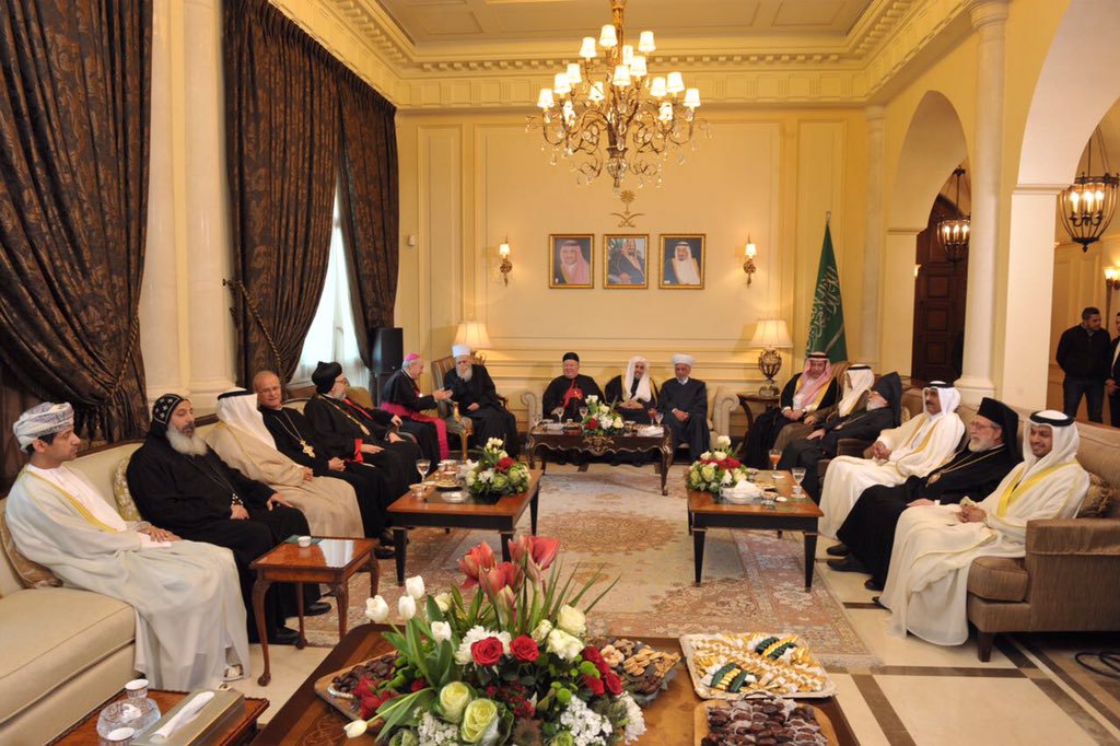 معالي الأمين في لقاء الطوائف اللبنانية، برعاية الملتقى الثقافي السعودي اللبناني