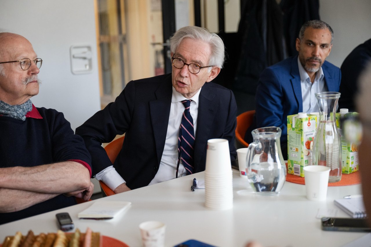 En réponse à une invitation officielle de l’un des principaux centres de réflexion et d’études de la capitale française, Paris :