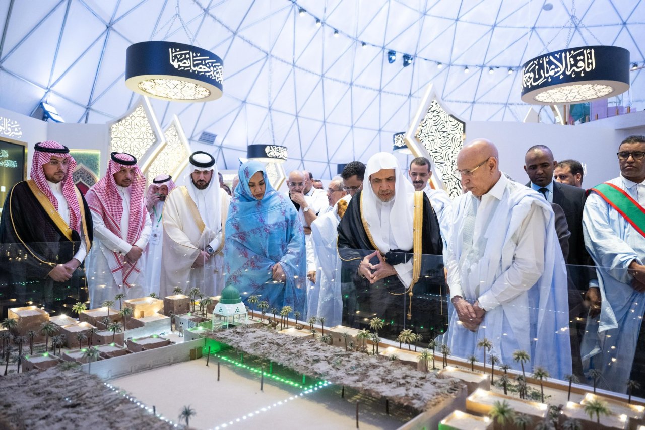في إطار خطة "التوسّع الدولي للمتحف"، وبمشاركة أمين عام الرابطة، وحضور أعضاء السِّلك الدبلوماسي وكبار الشخصيات، الرئيس الموريتاني يفتتح متحفَ السيرة النبوية بنواكشوط
