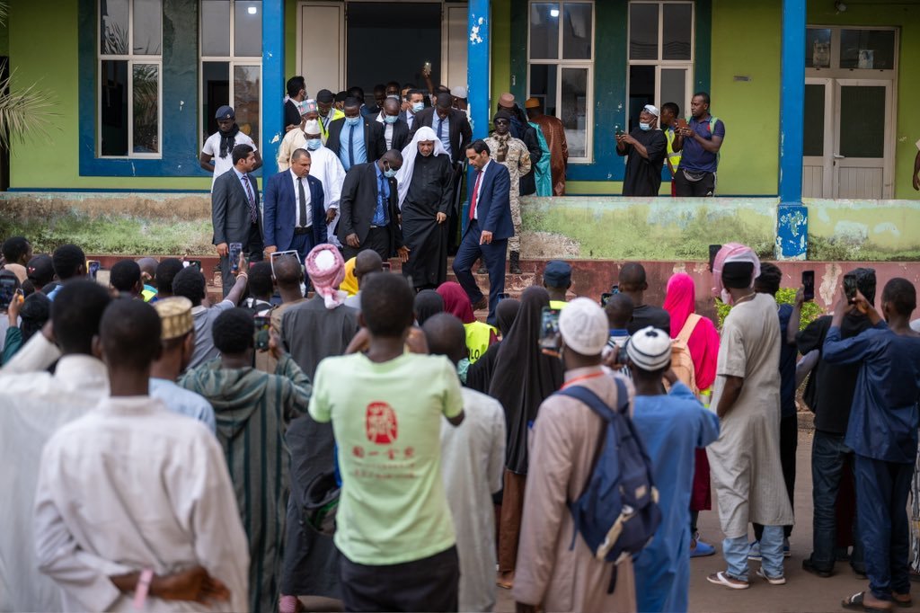 Lors de sa visite en Guinée-Bissau :   Le Secrétaire général, Président de l’Organisation des savants musulmans, cheikh Mohammed Al-Issa a supervisé le programme de la Ligueislamiquemondiale
