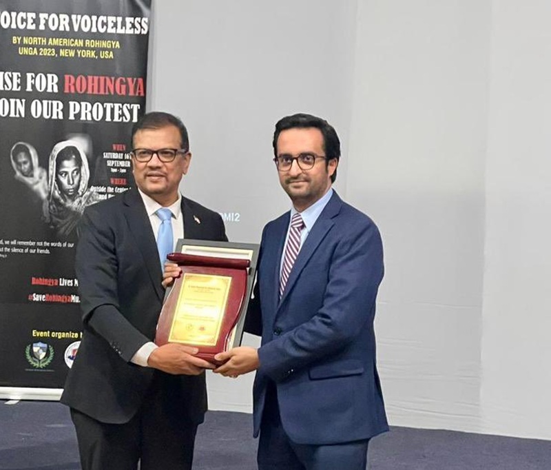 le représentant international officiel de la cause Rohingya,  l'organisation a décerné son prix international pour cette année à cheikh Mohammed Al-Issa.