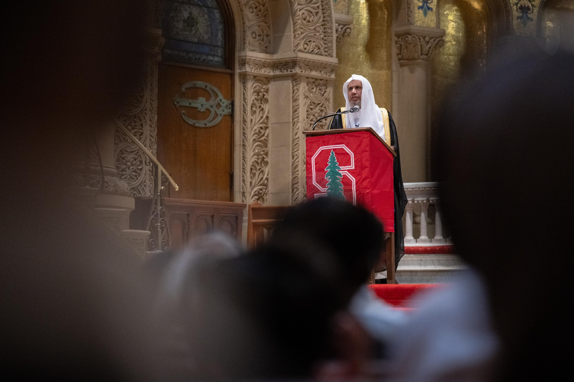 La conférence a permis de présenter une explicitation approfondie de certaines valeurs islamiques, ainsi qu’un éclaircissement de plusieurs concepts liés à l’Islam.