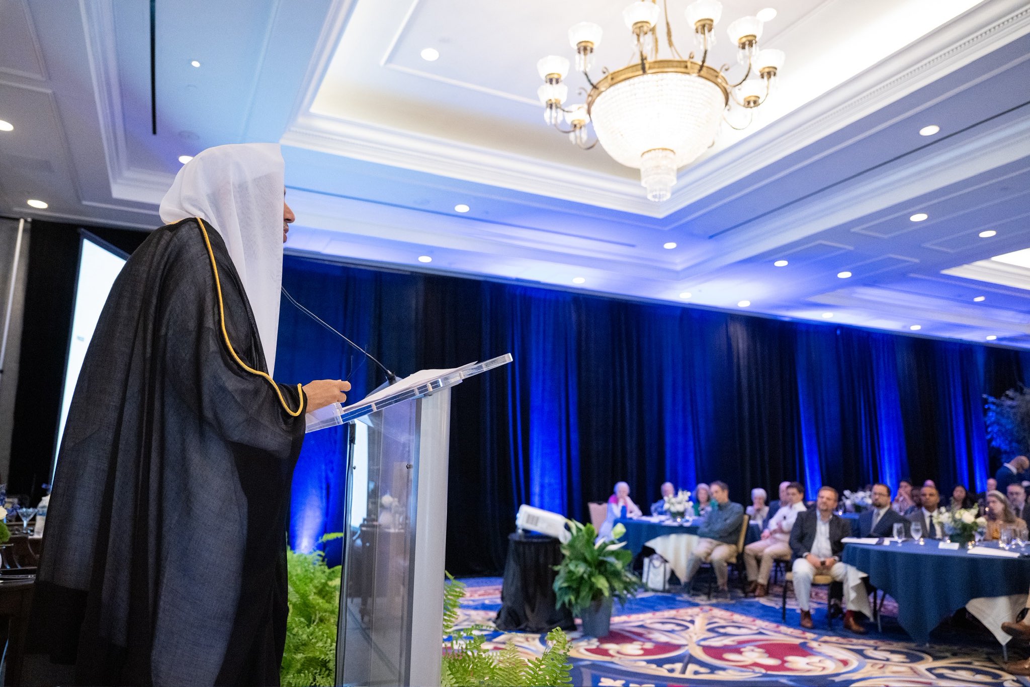 استضافت جامعةُ ديوك الأمريكية الرائدة عالميًّا، محاضرةً لمعالي الأمين العام، رئيس هيئة علماء المسلمين، فضيلة الشيخ د.محمد العيسى 