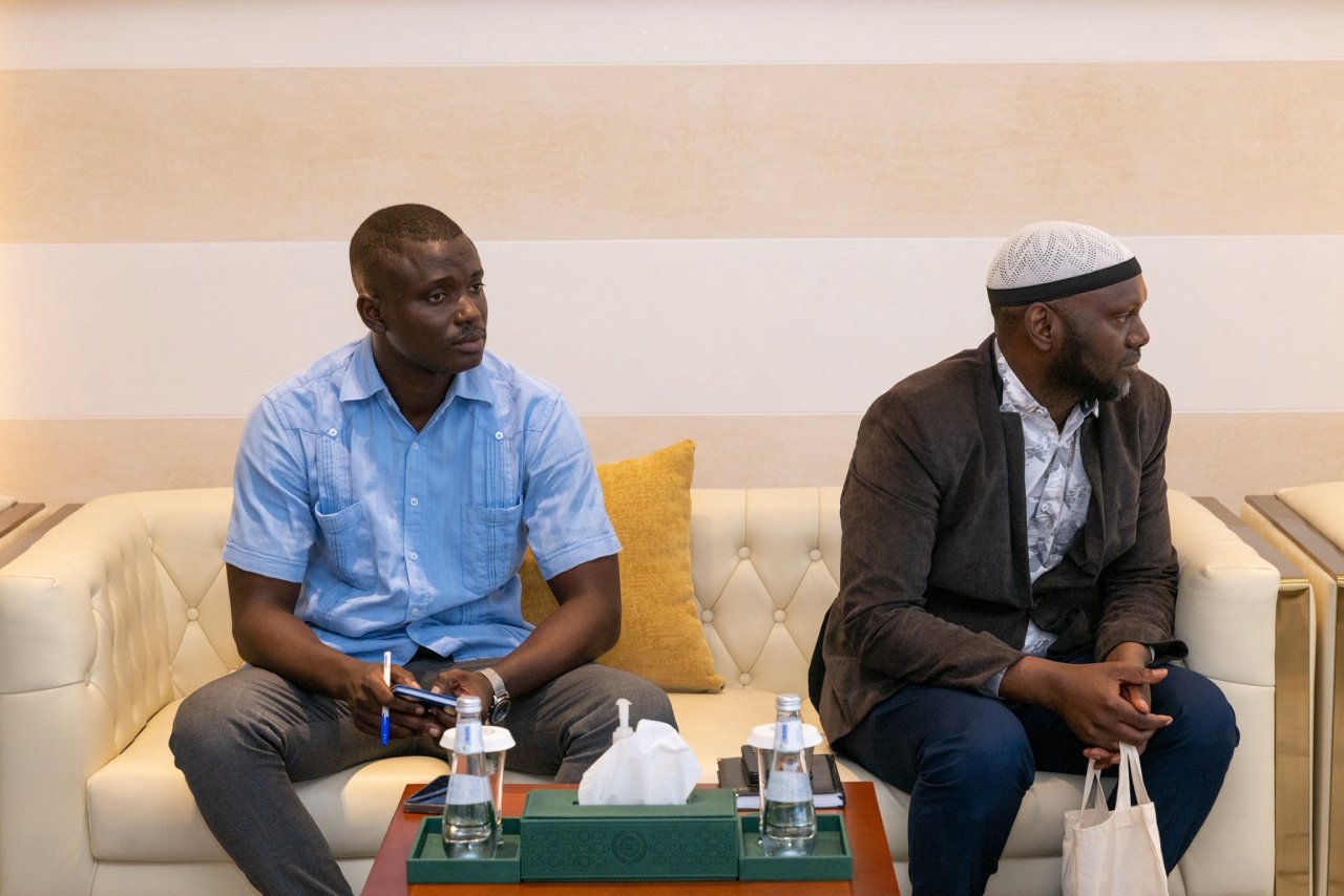cheikh Mohammed Al-Issa, a reçu l’Ambassadeur de la République de Guinée-Bissau auprès du Royaume d’Arabie saoudite, M. Dino Sidi.