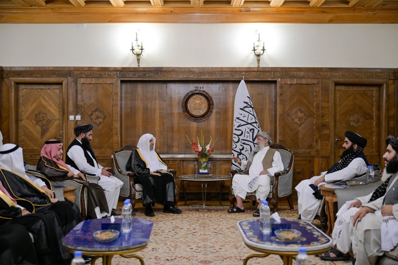 On the occasion of a grand official reception, Mullah Mohammad Hasan Akhund, Prime Minister of Afghanistan, received H.E. Sheikh Dr. Mohammed Alissa