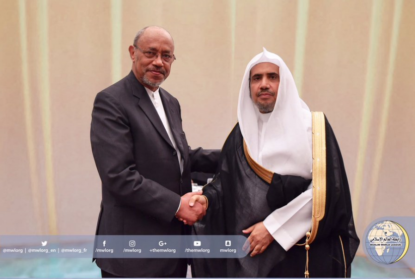 معالي الأمين يلتقي أثناء زيارته لليابان عدداً من السفراء