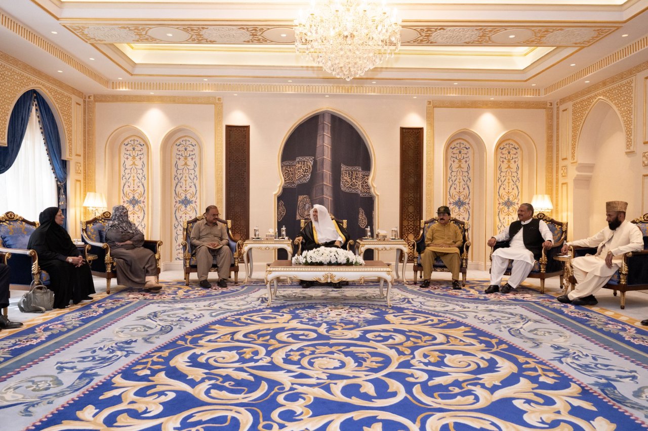 Cheikh Mohammed Al-Issa a reçu une délégation parlementaire représentant les différents partis de l’Assemblée nationale du Pakistan