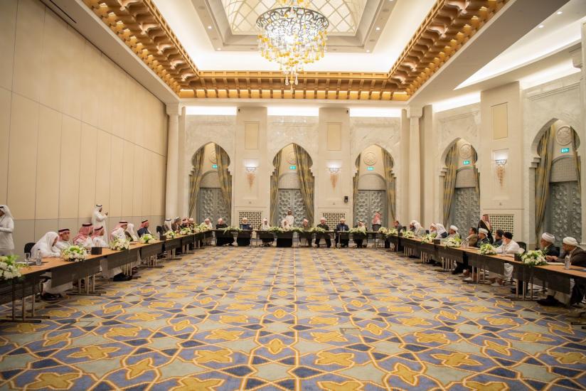 معالي الشيخ د. محمد العيسى يلتقي وفد كبار العلماء العراقيين ورئيس وأعضاء المجمع الفقهي العراقي برئاسة سماحة الشيخ العلامة أحمد حسن الطه