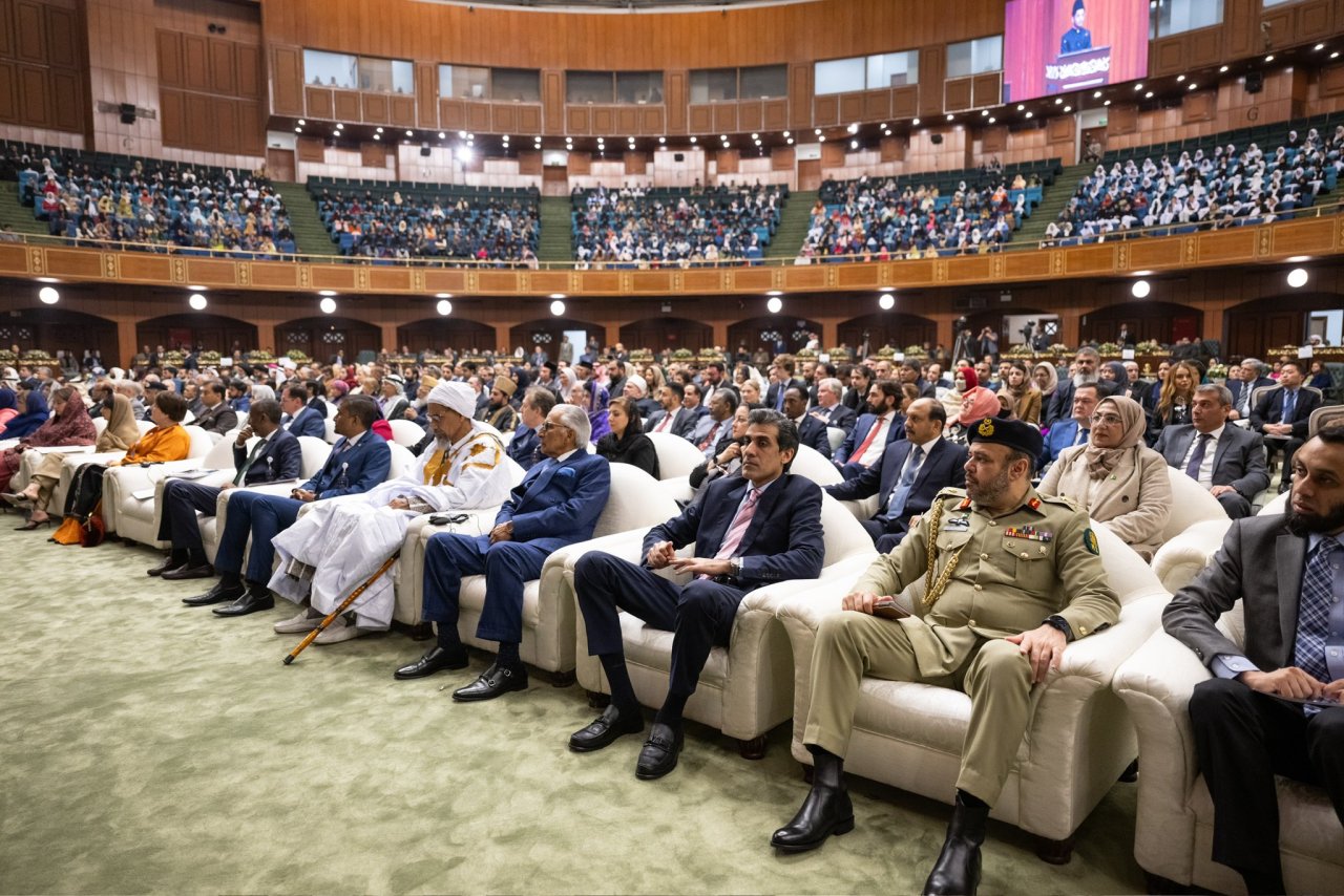 Cheikh Mohammed Al-Issa lors du lancement de la conférence EducationDesFilles dans les sociétés musulmanes depuis la capitale pakistanaise, Islamabad